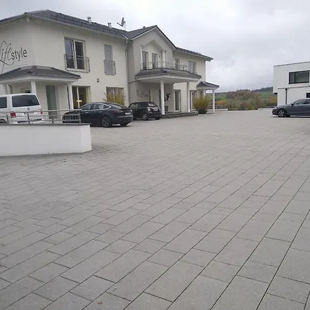 Lifestyle Beauty & Wellness * Moosbach (Oberpfalz)
